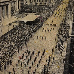 Fifth avenue, 65.000 marchers painted by 